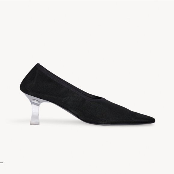 日本製 2ウェイ 【完売品】ザロウThe Row Sock Pump in Nylon 36